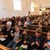 Skolebørn til gudstjeneste