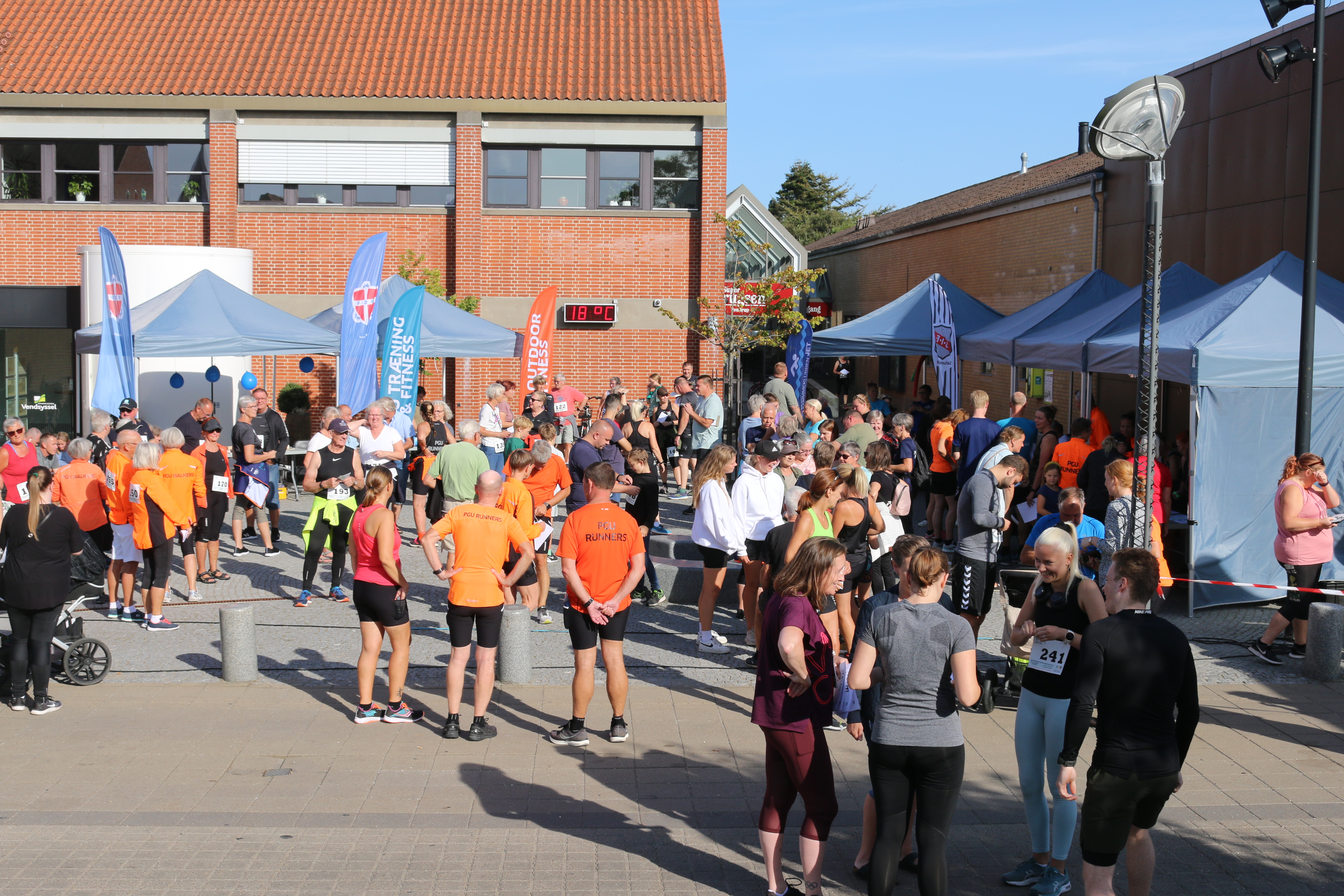 Folkemængde i Pandrup til Genstartsfestival