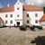 Gårdspladsen på Bratskov herregård